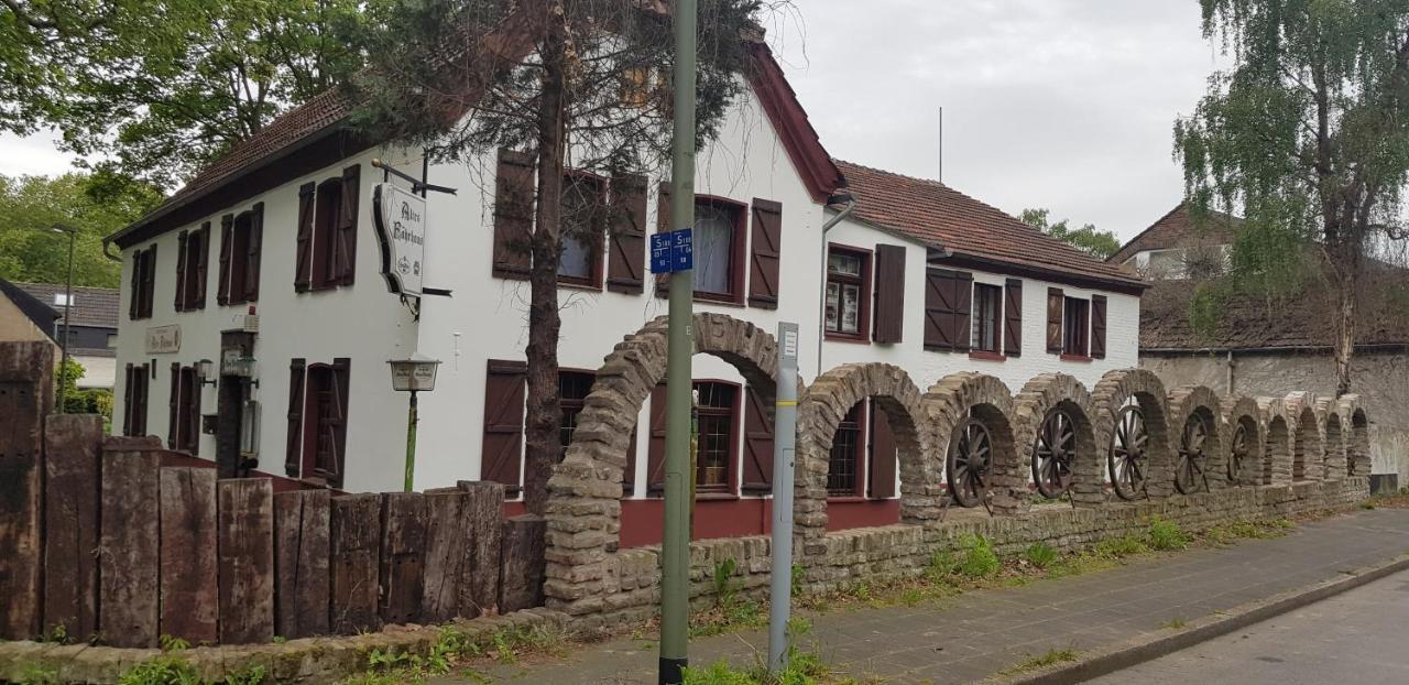 Hotel Altes Fahrhaus Duisburg Bagian luar foto