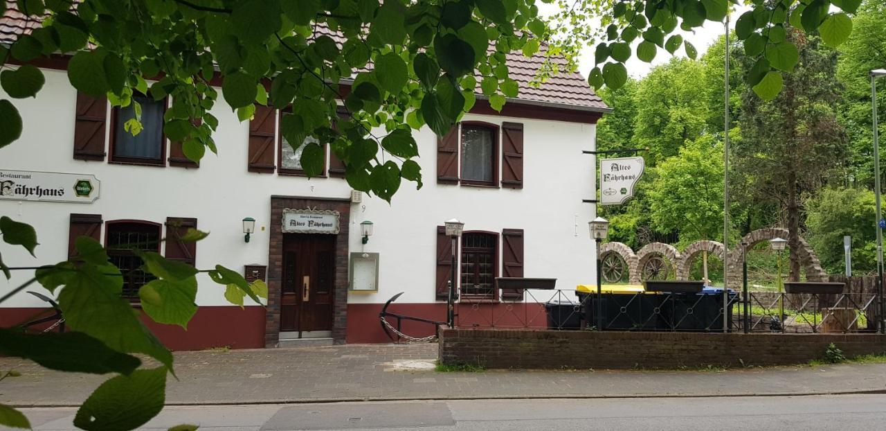 Hotel Altes Fahrhaus Duisburg Bagian luar foto